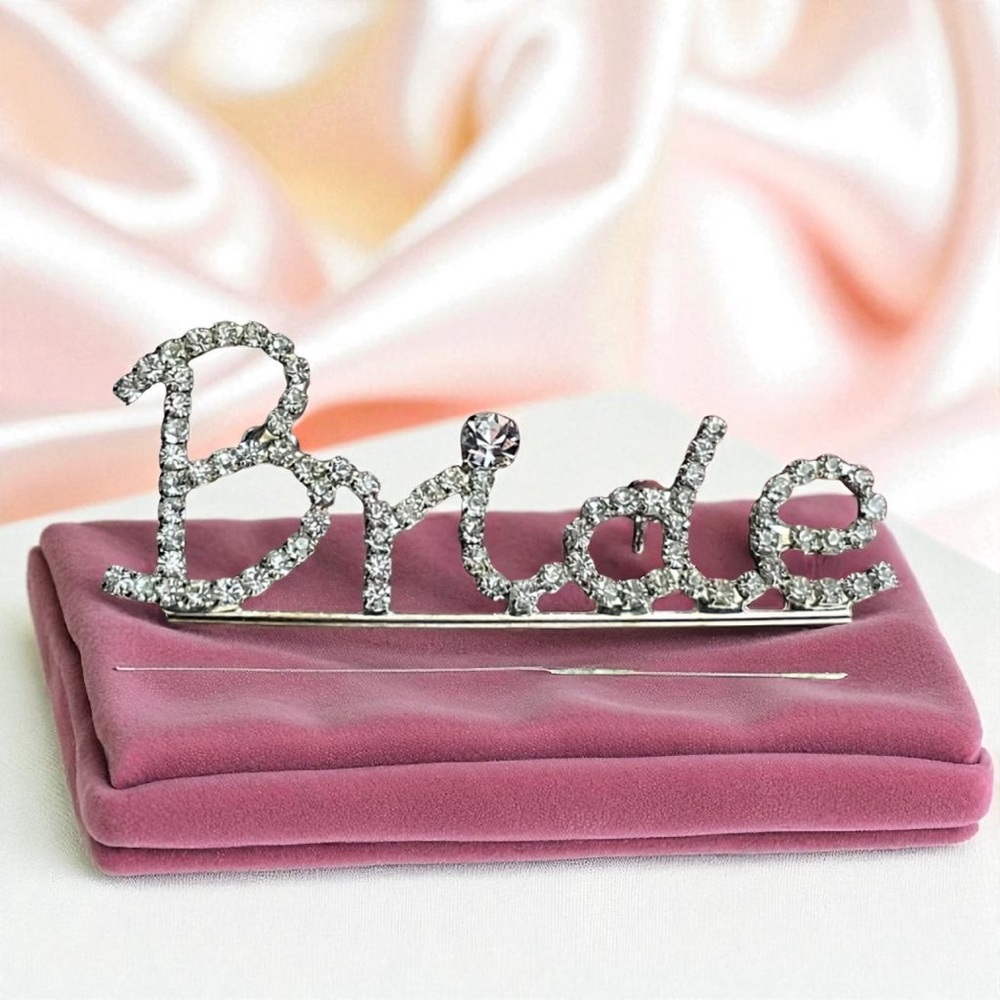 Silver BRIDE Rhinestone Brooch-Pin‎ NWT